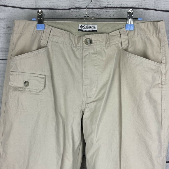 Columbia Chino Khaki Pants Size 12 Short - Picture 2 of 9